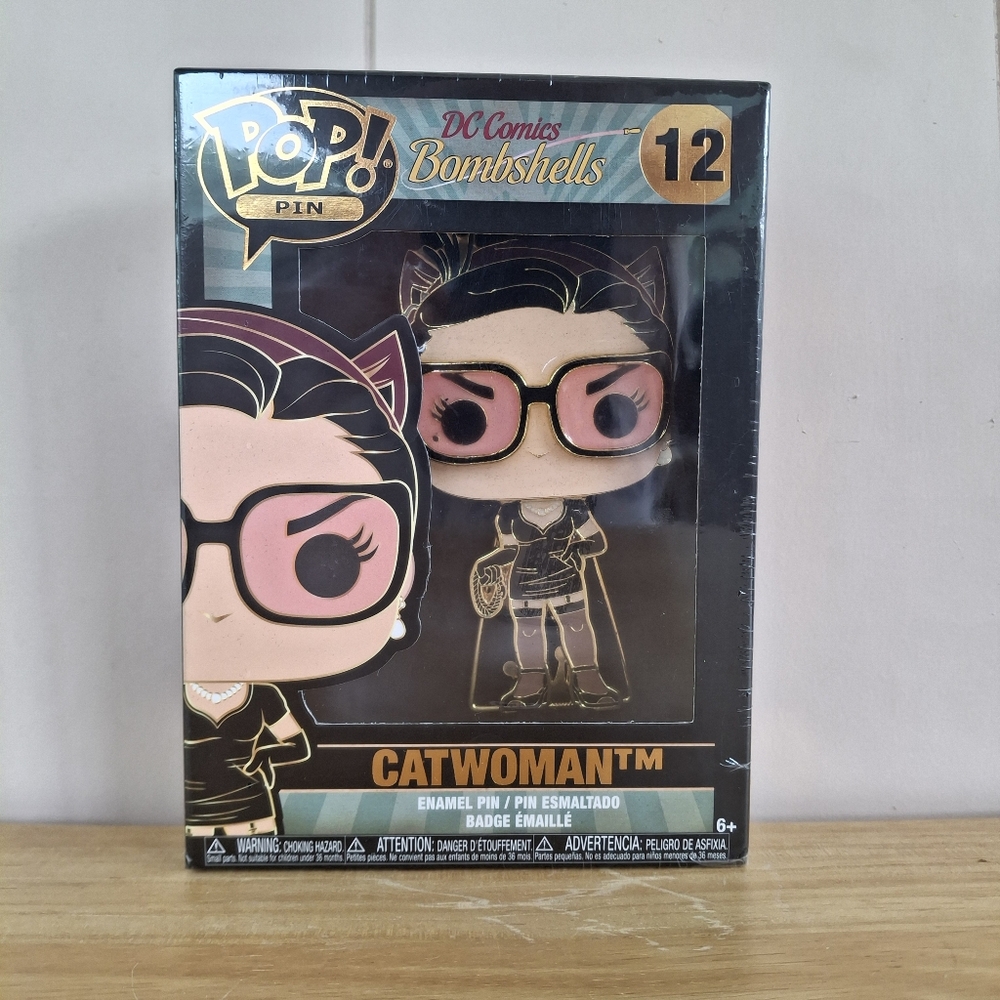 Funko Pop Pin DC Bombshells Catwoman 12 Collectible Fandom Memorabilia